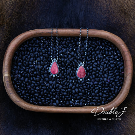Red Spiny Oyster Necklace